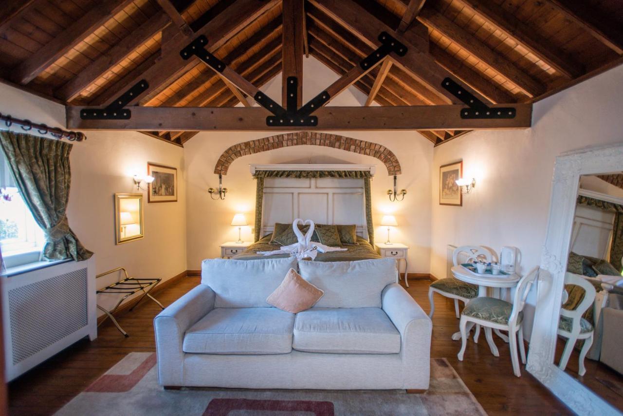 The Royal Arms Hotel Sutton Cheney Εξωτερικό φωτογραφία
