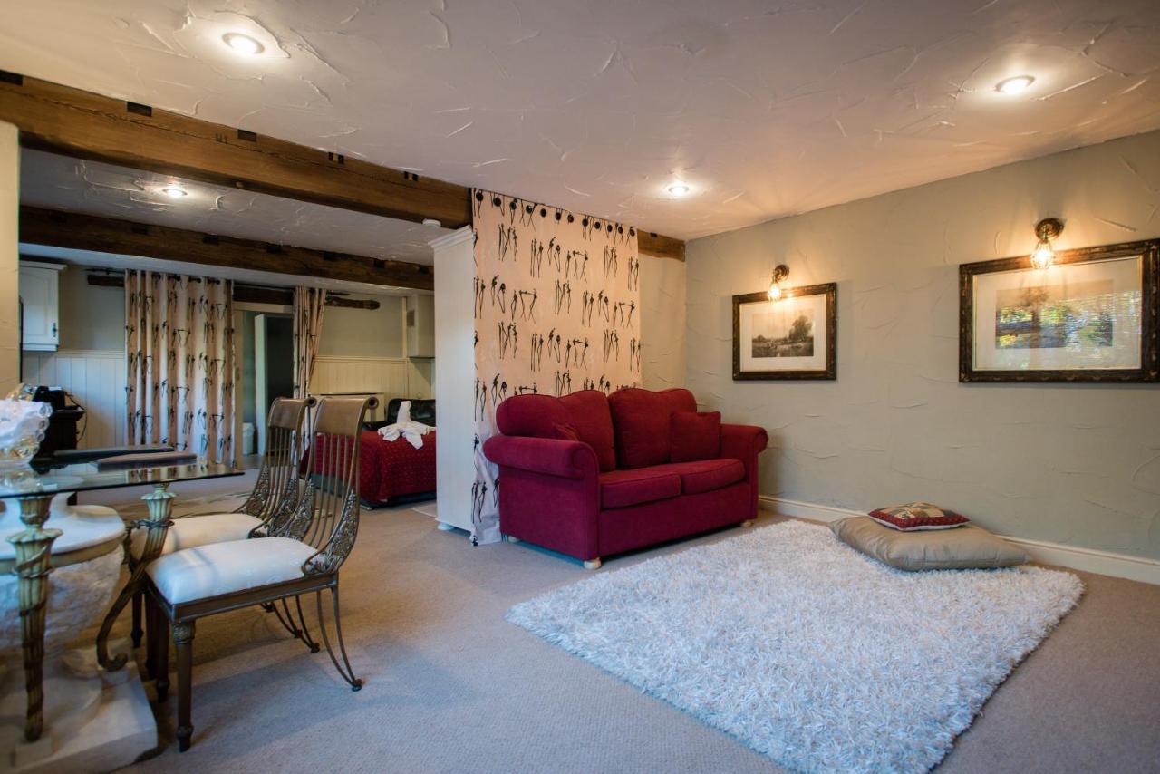 The Royal Arms Hotel Sutton Cheney Εξωτερικό φωτογραφία