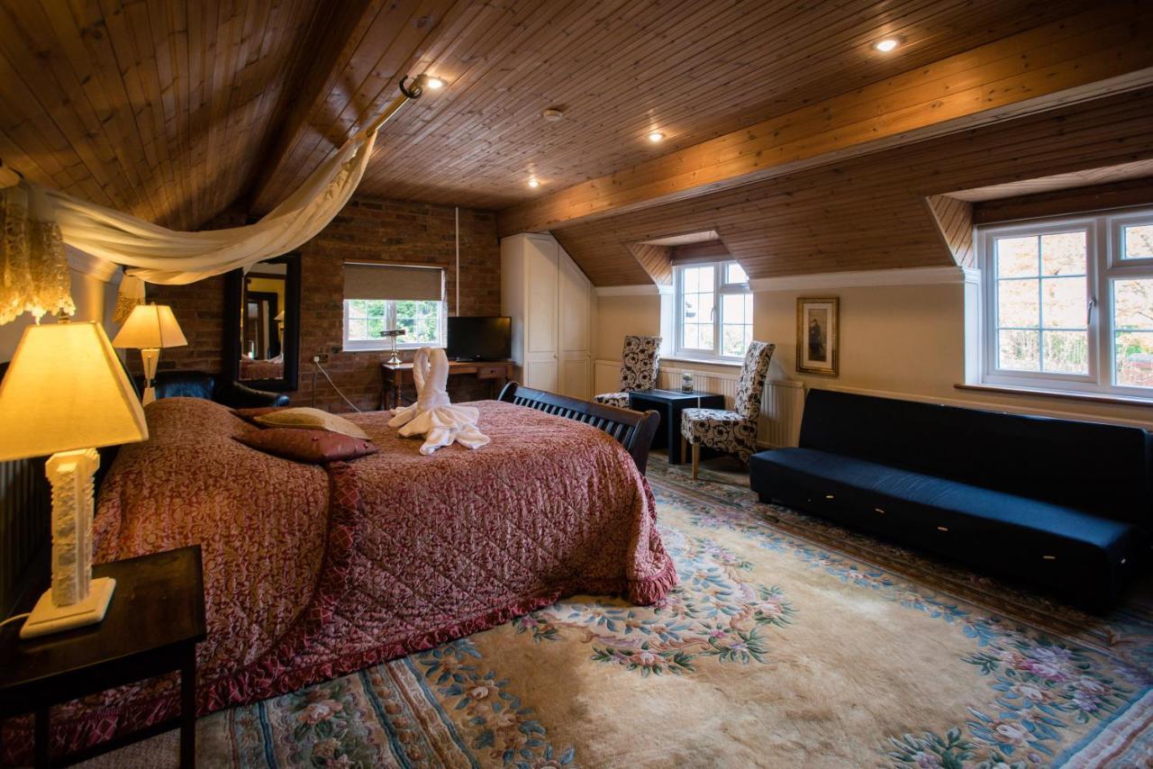 The Royal Arms Hotel Sutton Cheney Εξωτερικό φωτογραφία